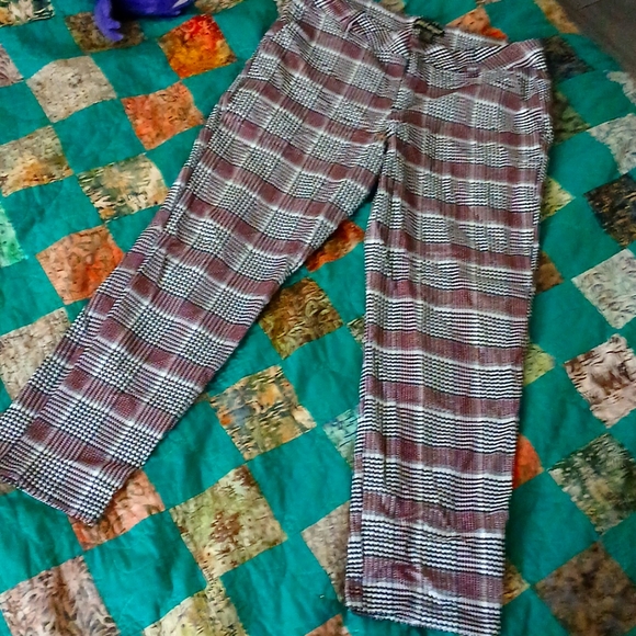 Houndstooth Plaid Stretch Pants - Picture 1 of 5